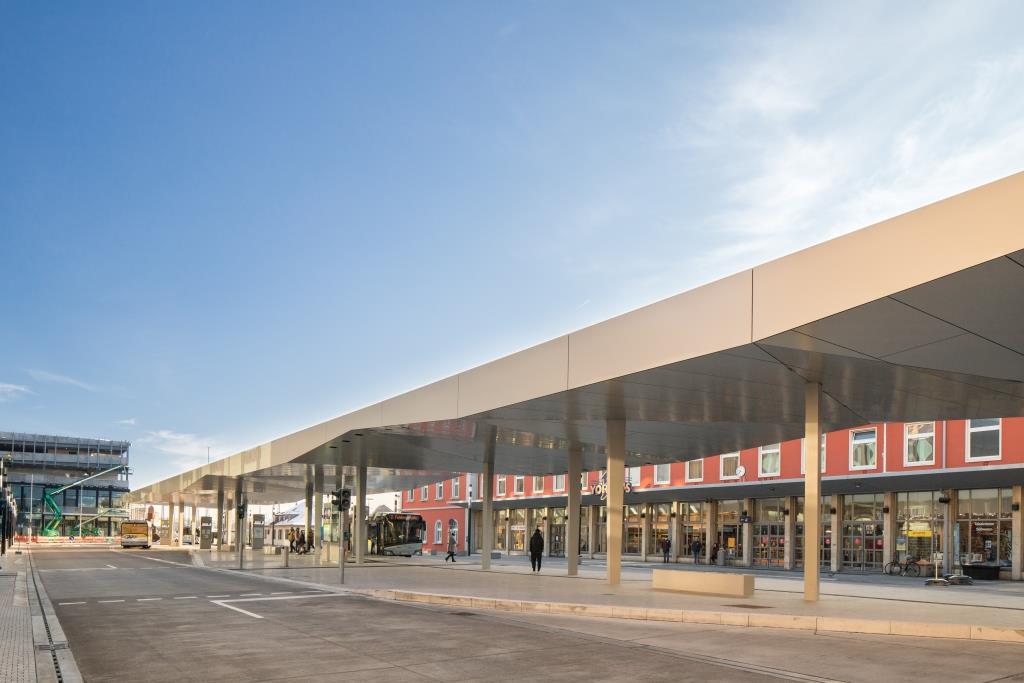  Bus Terminal wide angle view 